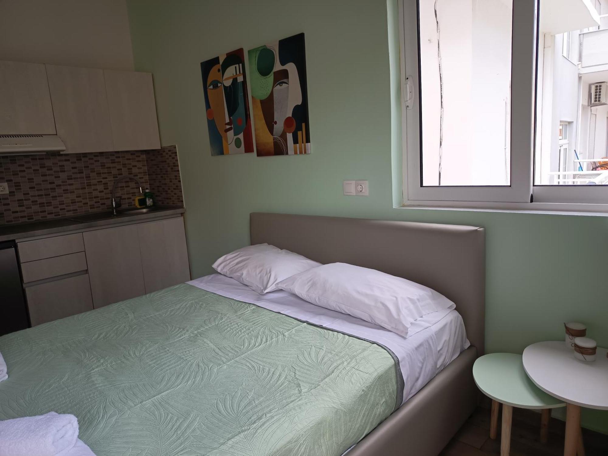 Lilian'S Seaview-Party Street-Youth Studios Rhodes City Zimmer foto